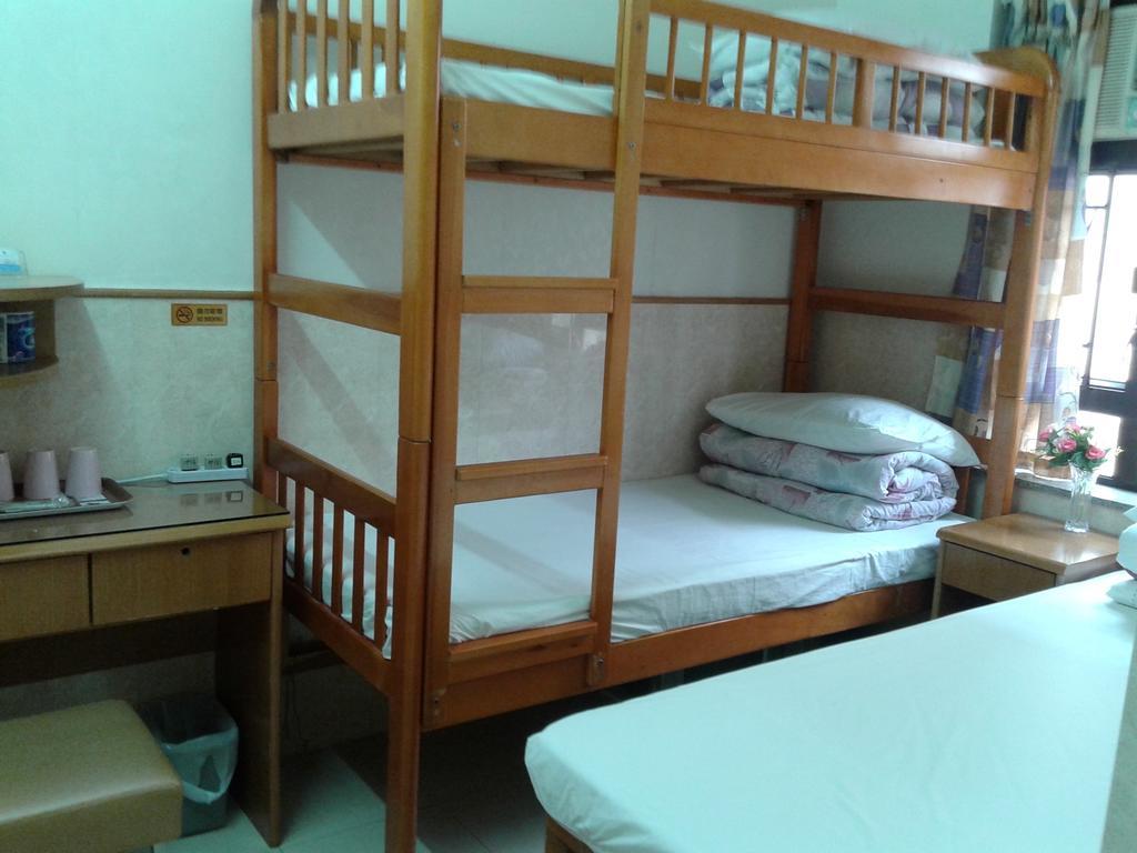 Johnson Hostel Hong Kong Room photo